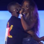 VIDEO : Wizkid and Tiwa Savage kissing on Sunday in Ghana – Club goer