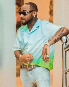 Davido Sends His Crew Member Out Of His House After A Clash (Video)