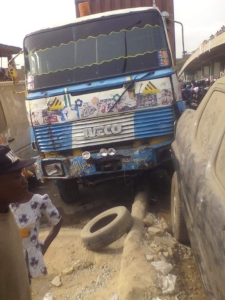 Trailer Loses Control As Many Injured, Dead Body Found In Ibadan