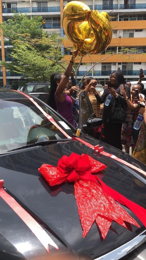 Fans Surprised Bambam With A Car Gift For Her 30th Birthday (Video)