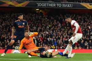 Arsenal vs Valencia 3-1 - Highlights & Goals