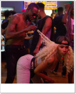 #BBNaija: Watch Omashola Squeezing Mercy’s A$$ Like Fufu (Video)