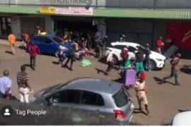 #Xenophobia: South Africans Attack Pakistanis, Loot Their Shops (Video)