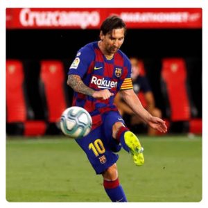 Lionel Messi kicked the ball in Sevilla vs Barcelona match in June 2020