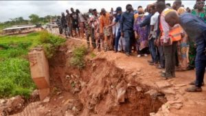 Shoddy Job: Rep Akande-Sadipe, Fed. Min of Works Call Out Contractor Handling Olomi Road