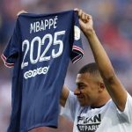 Kylian Mbappe Ends Real Madrid Speculations With New PSG Contract