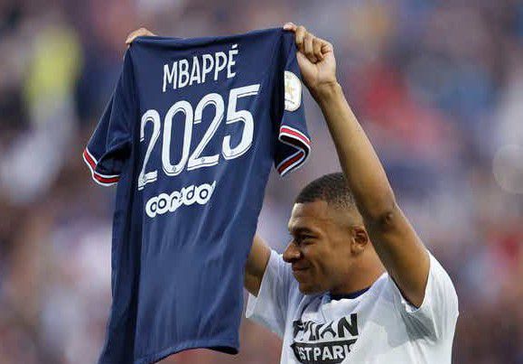 Kylian Mbappe Ends Real Madrid Speculations With New PSG Contract