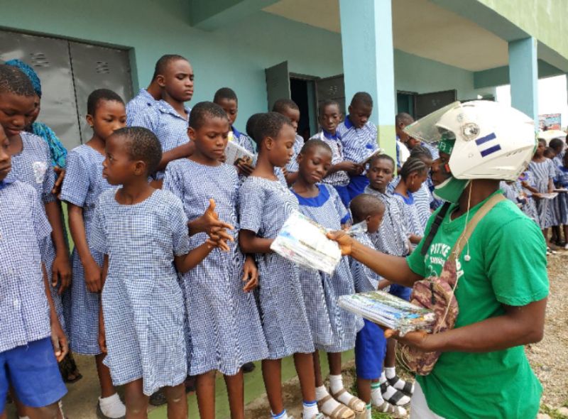 Bike Man Donates Writing Materials to Pupils in Ibadan