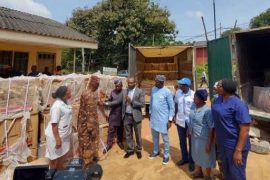 Primary Healthcare: Oyo Government Presents Generators to 351 PHCs