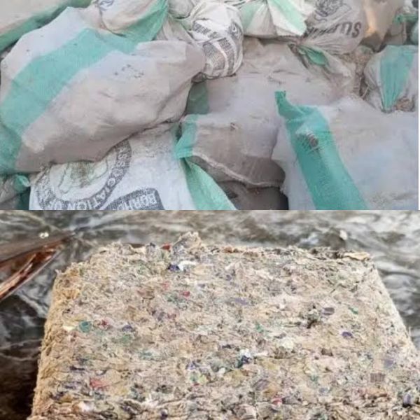 Bags Of Decayed Money Found At A Police Barracks In Makurdi 
