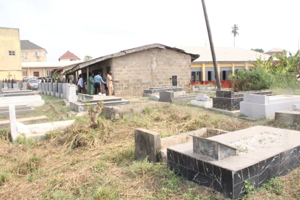 “Consider The Future of Our Pupils”, OYOSUBEB Tells Church with Cemetery On School Land