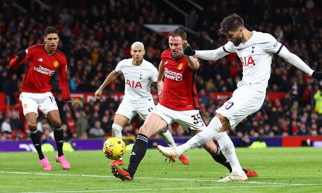 Man United vs Tottenham 2-2 Highlights | Premier League