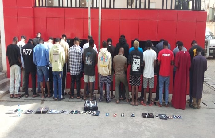EFCC Arrested 26 Suspected Internet Fraudsters In Abuja
