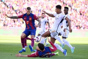 Real Madrid vs Barcelona El Clasico highlights
