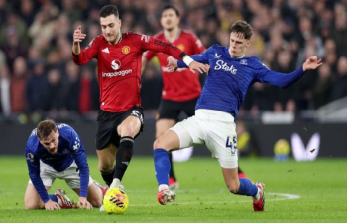Everton vs Manchester United Highlights 