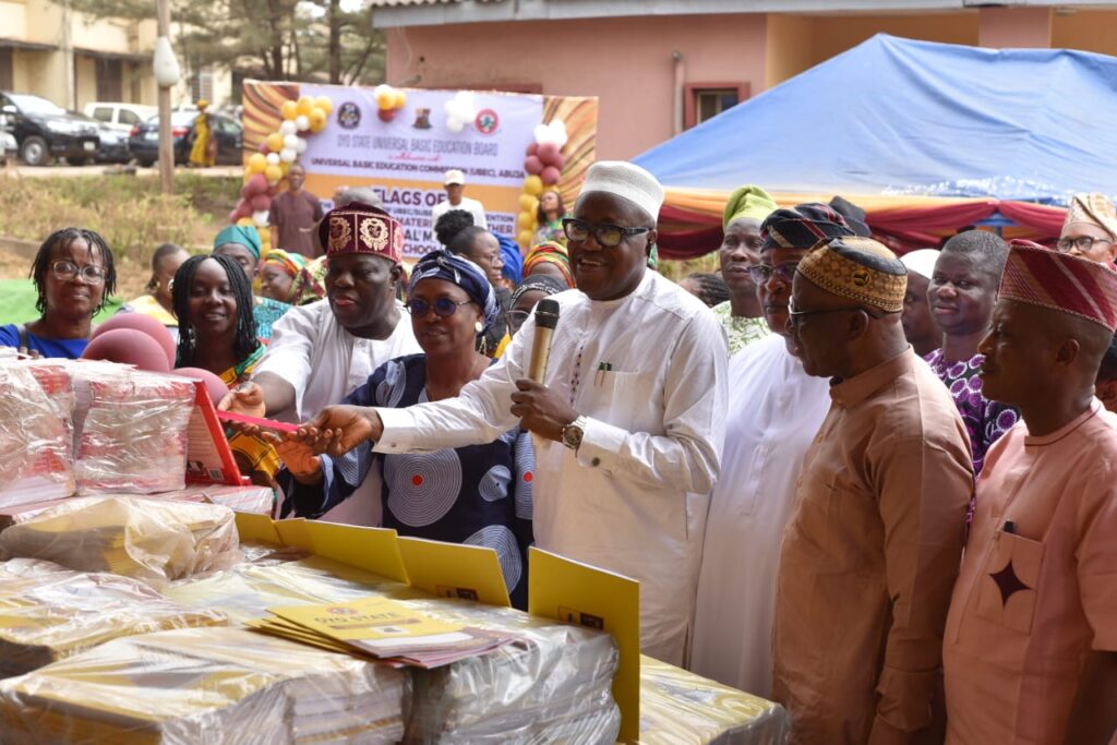 OYOSUBEB Flags Off Distribution of Instructional Materials to Oyo Public Basic Schools